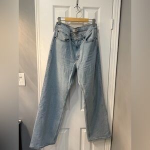 Abercrombie & Fitch Light Wash 90’s Relaxed High Rise Jeans